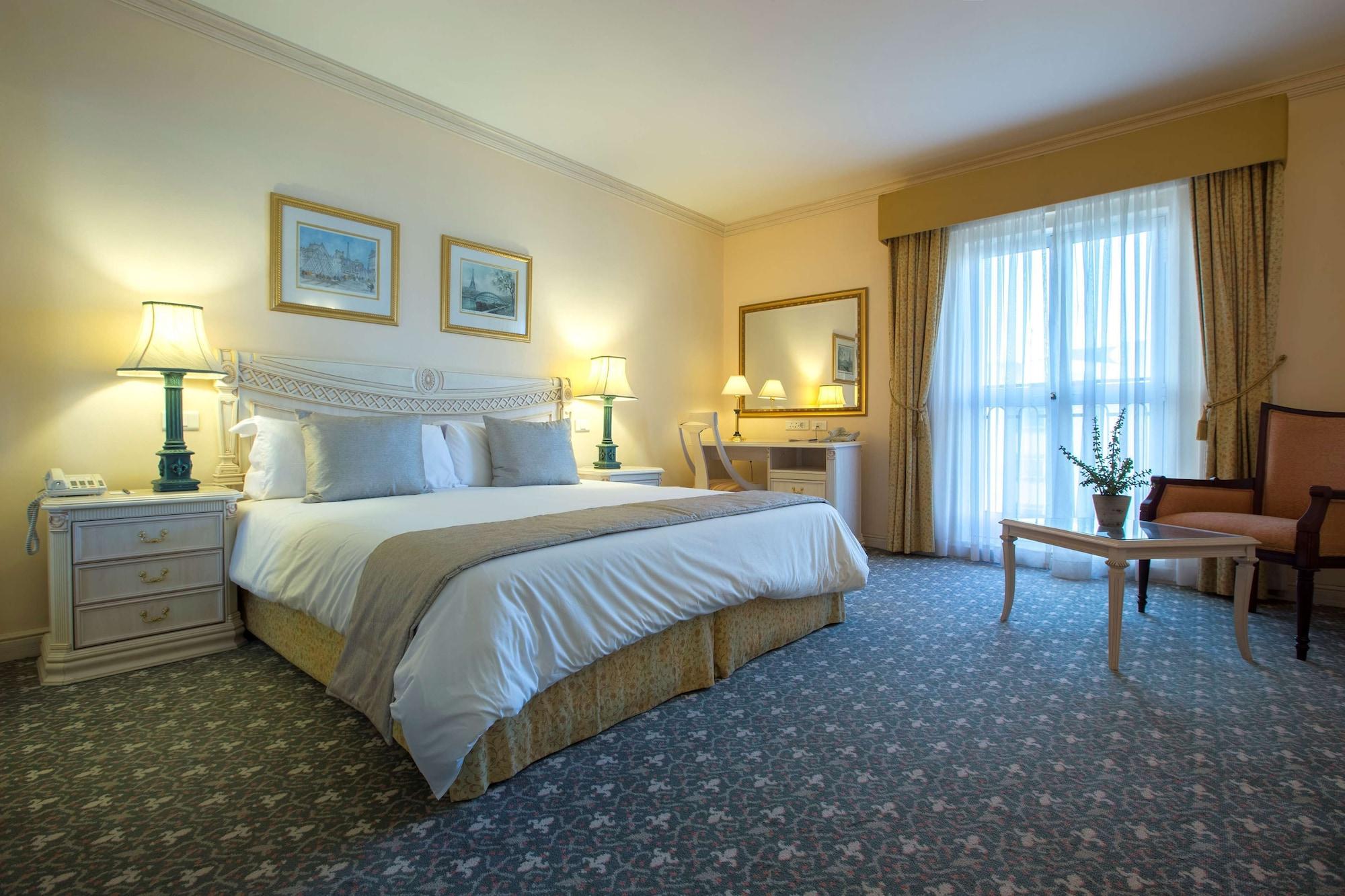 קייפטאון Hotel Le Vendome מראה חיצוני תמונה A bedroom at the hotel