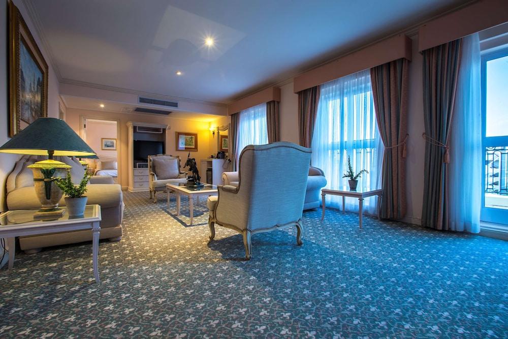 קייפטאון Hotel Le Vendome מראה חיצוני תמונה Suite